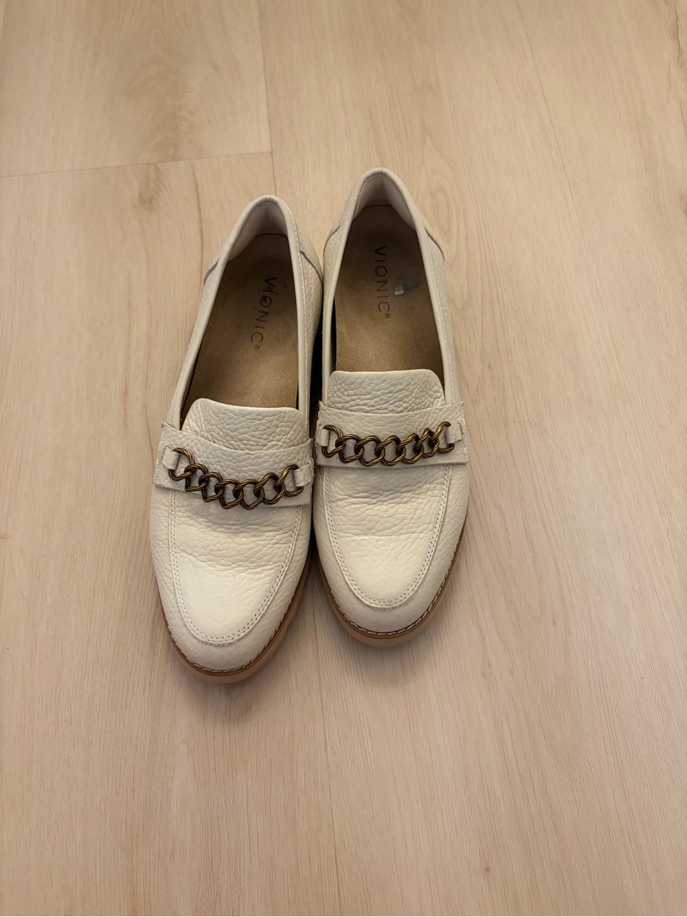 Vionic Cream Leather Chain-Accent Loafers